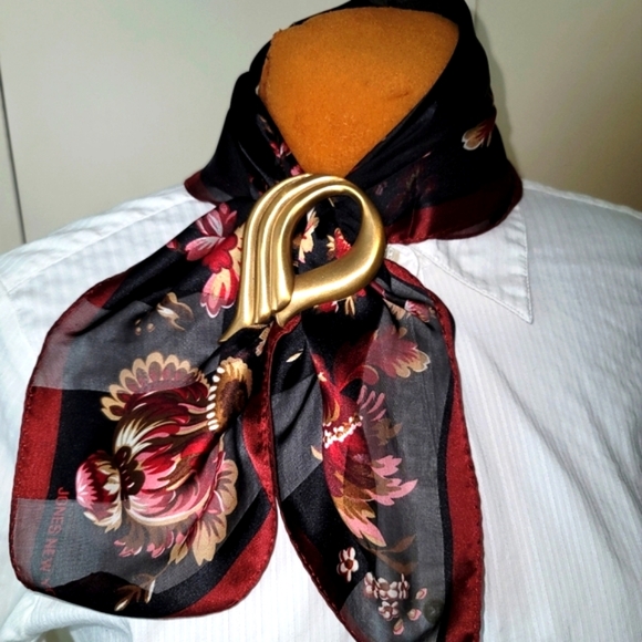 Jones New York silk scarf - Picture 6 of 6